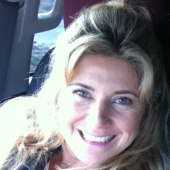 Meet your Posher, Jenny - Picture 1 of 6